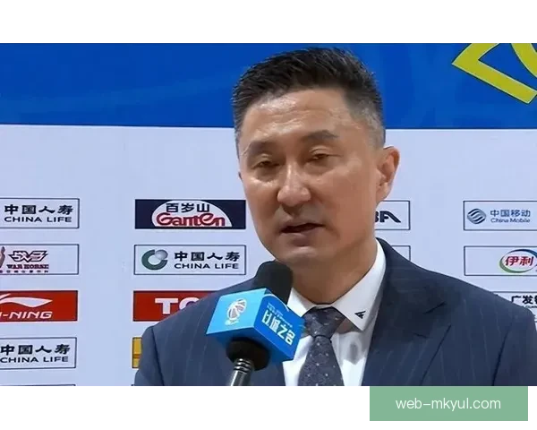 广东内线遭遇困境杜锋回应外援调整